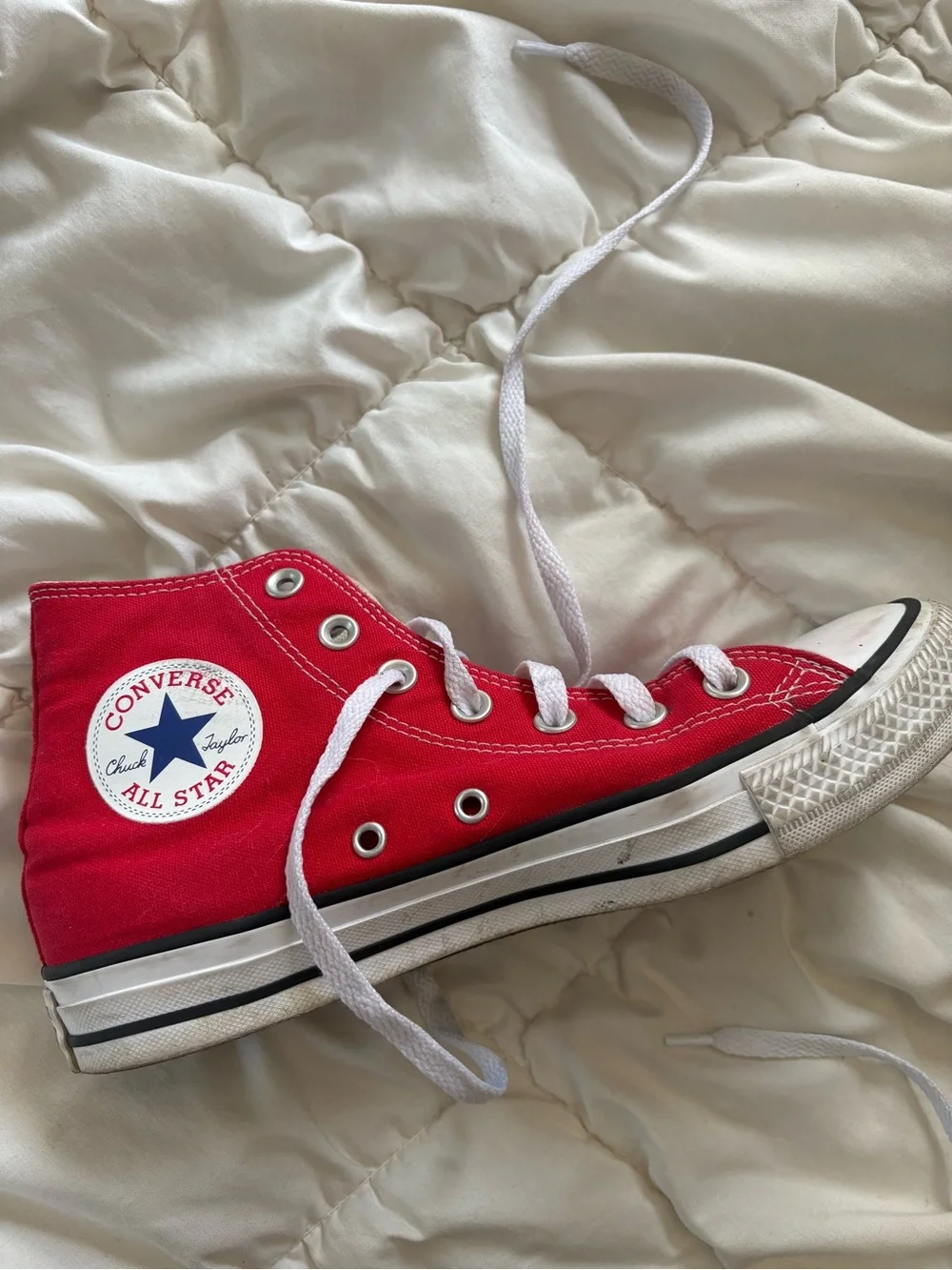 Converse red canvas