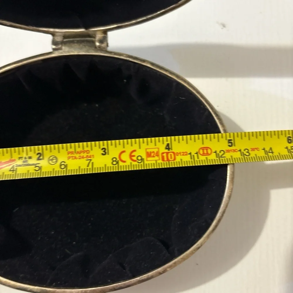Vintage this oval