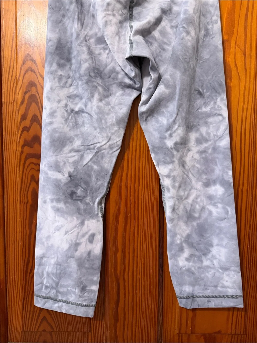 lululemon athletica excellent pre