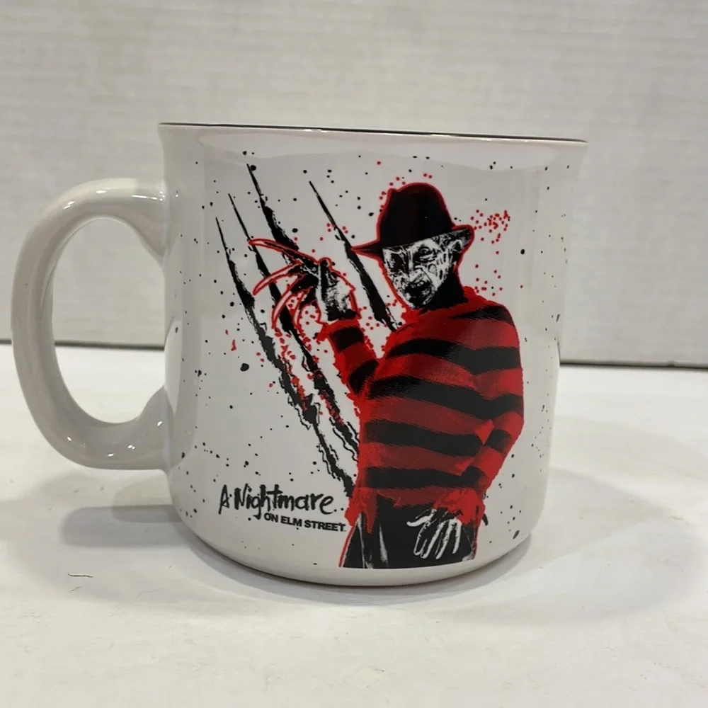 A Nightmare On Elm Street Freddy Krueger 20 Oz. Coffee mug cup NWT