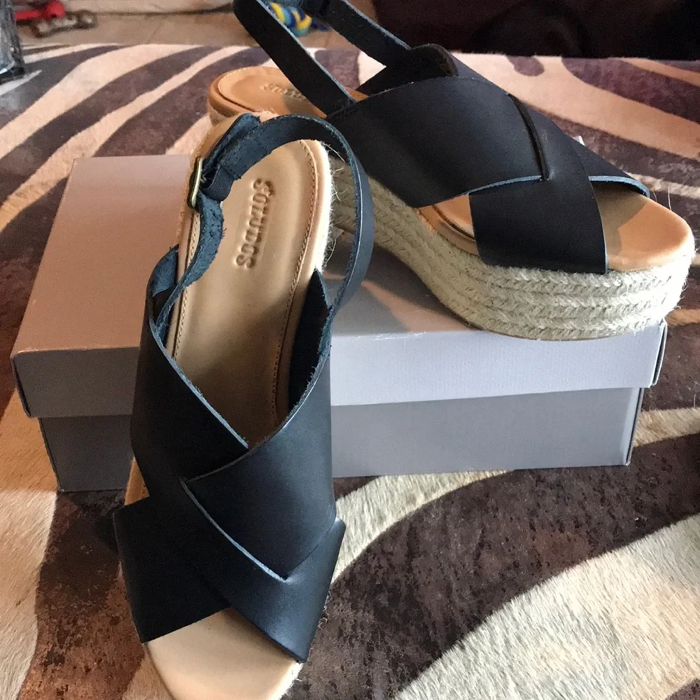 Soludos open-toe black leather platforms