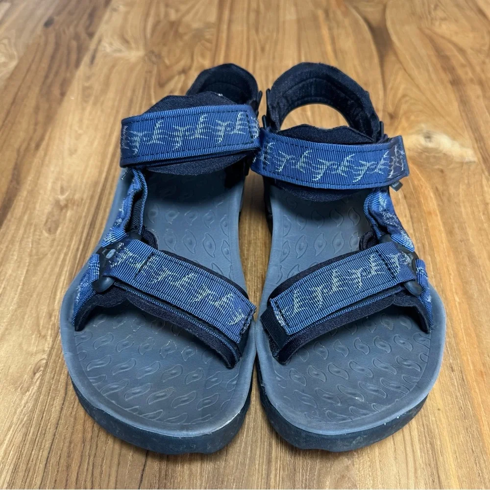 Teva hurricane sandals