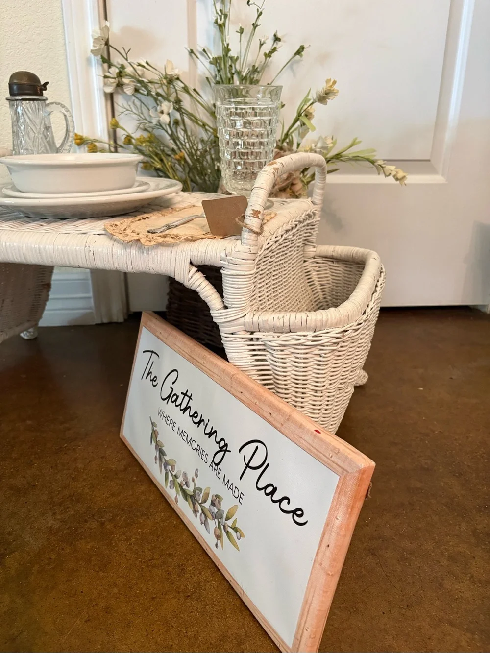 White Wicker Serving Tray Table - Home Dining