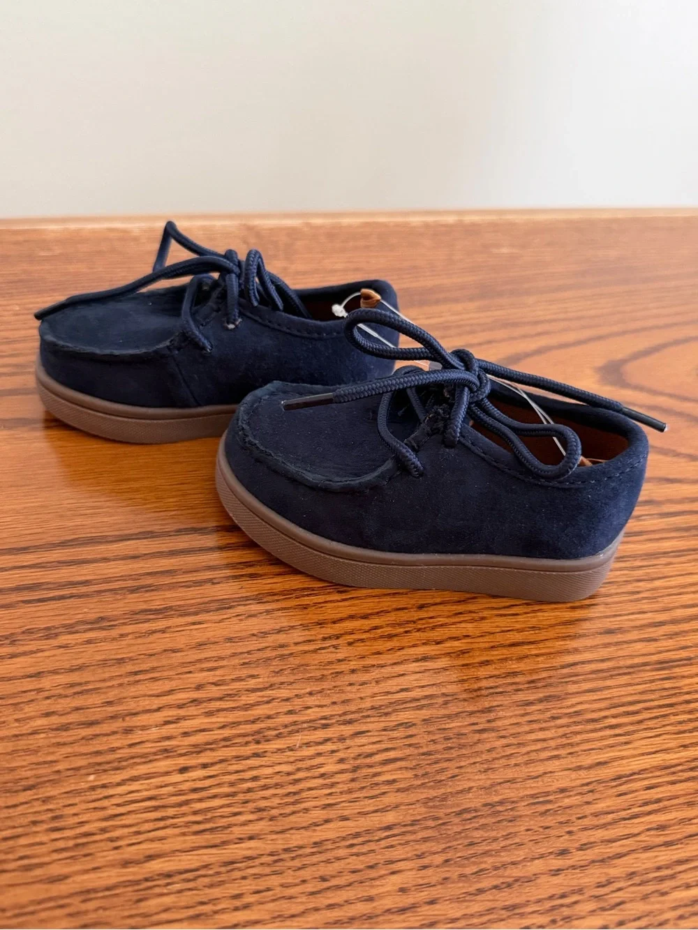 GAP easy cushioned lace