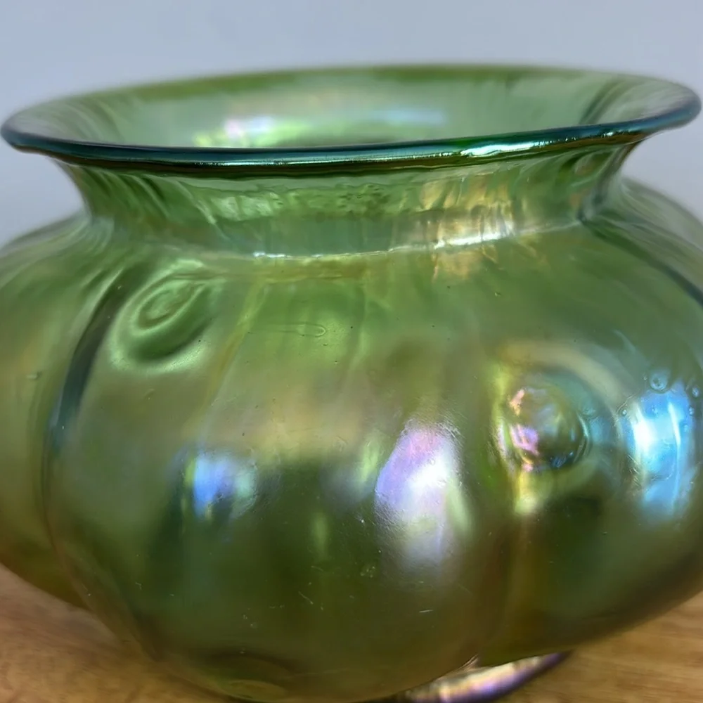 Antique loetz art