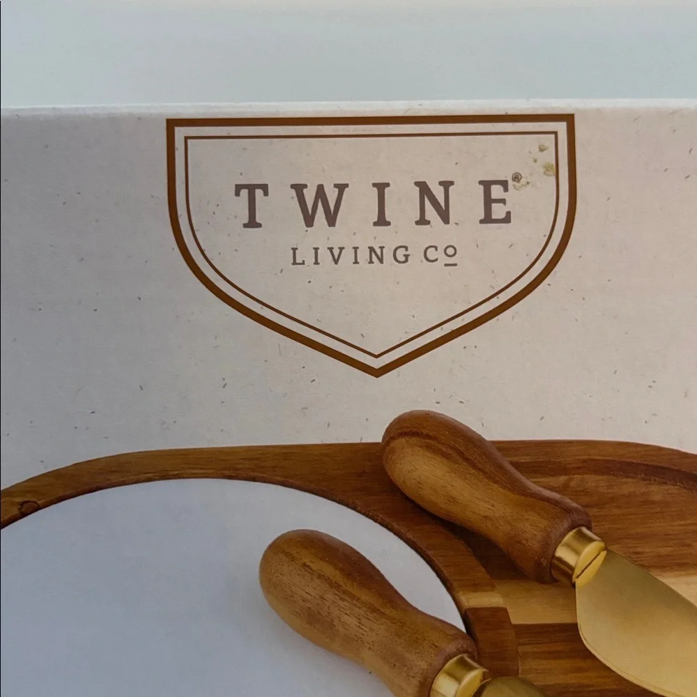 N/A twine living
