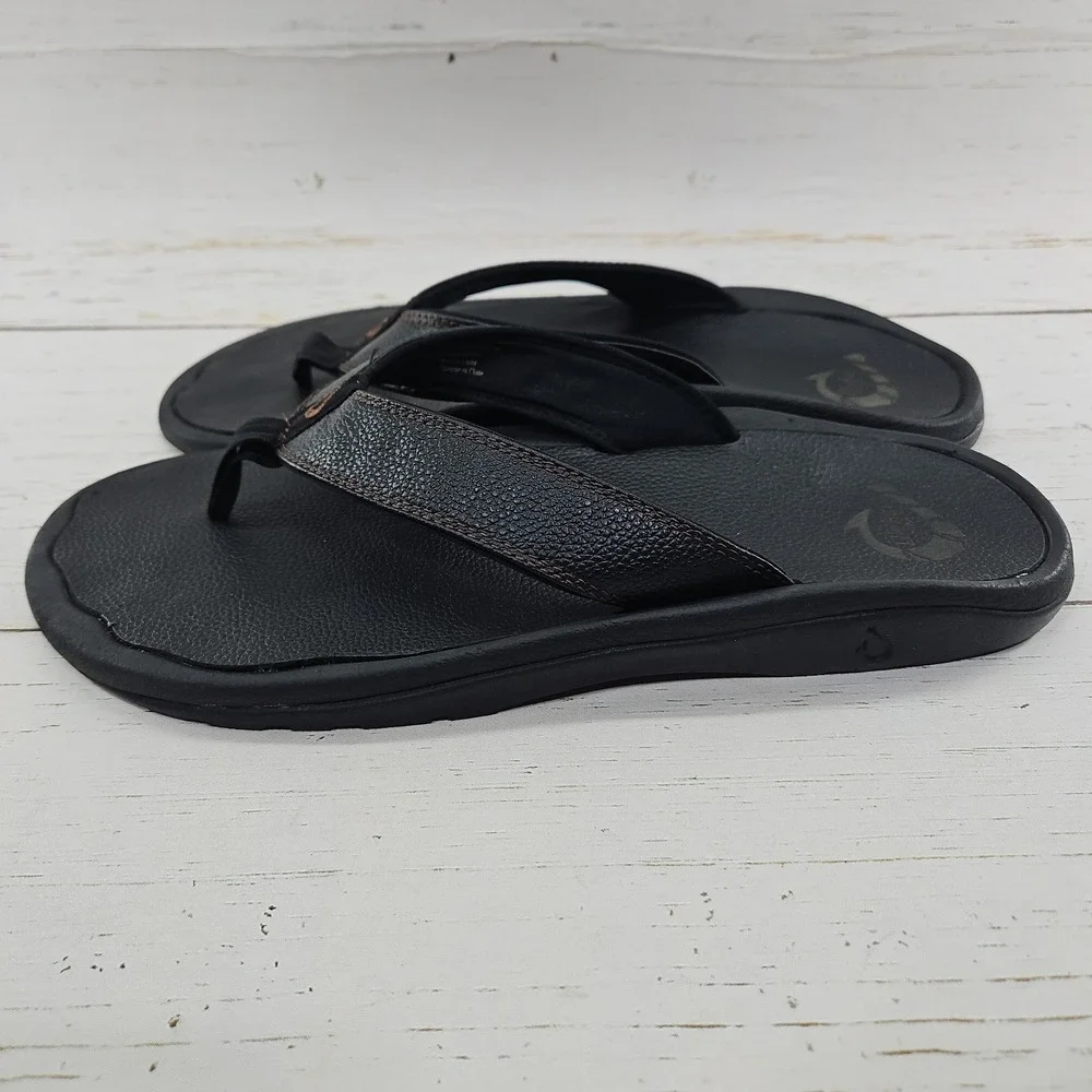 OluKai ohana leather