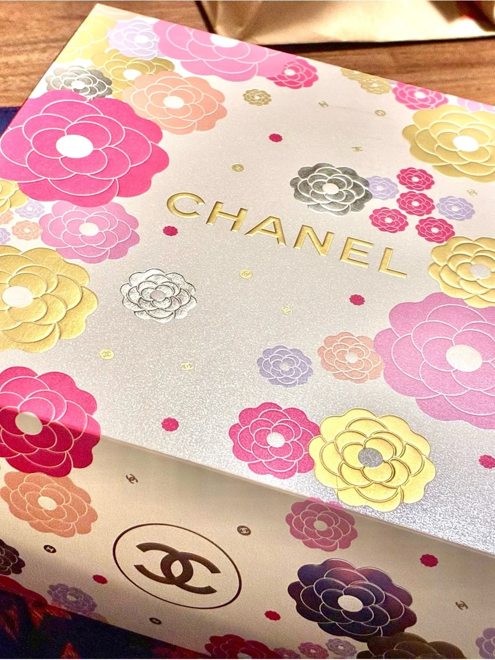 CHANEL piece floral pink
