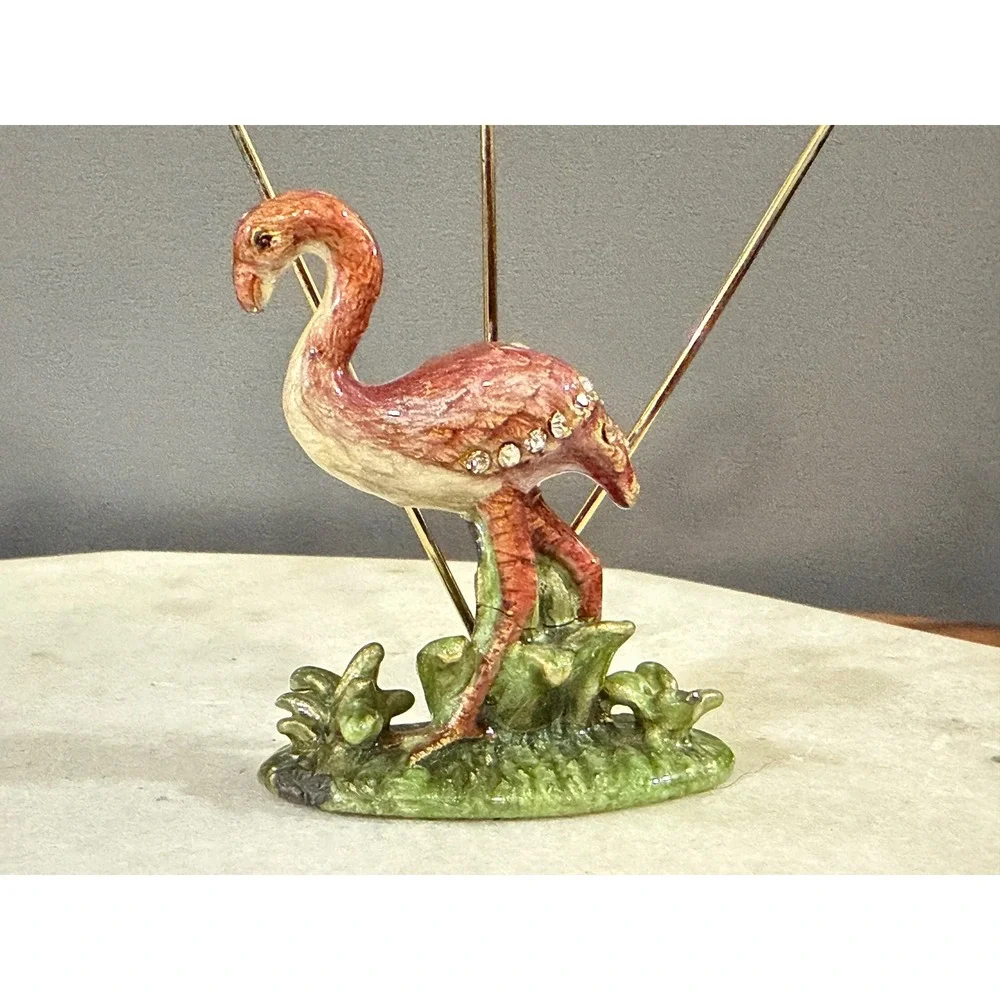 Unbranded vintage flamingo
