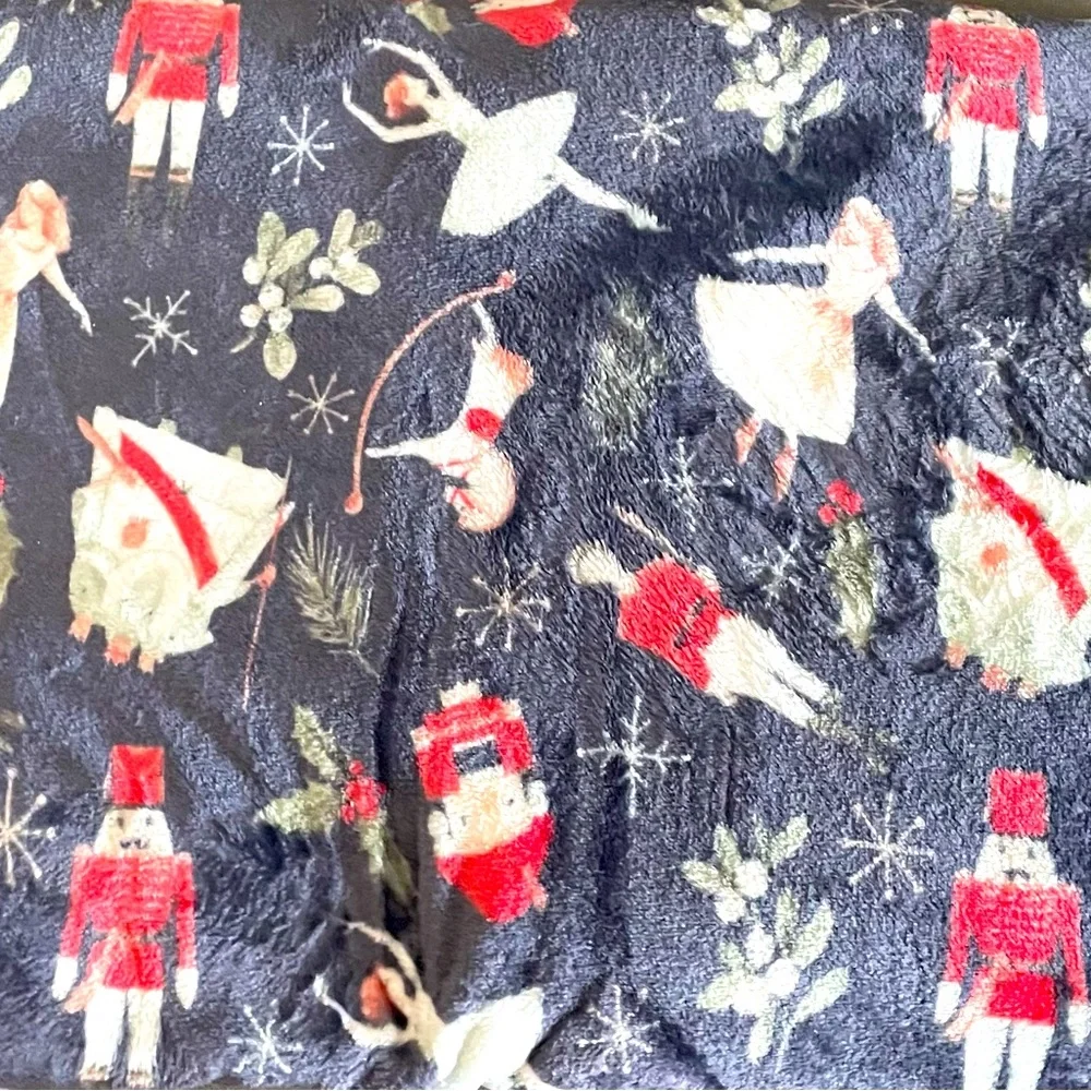 Cozy gray Nutcracker‎ ballet blanket