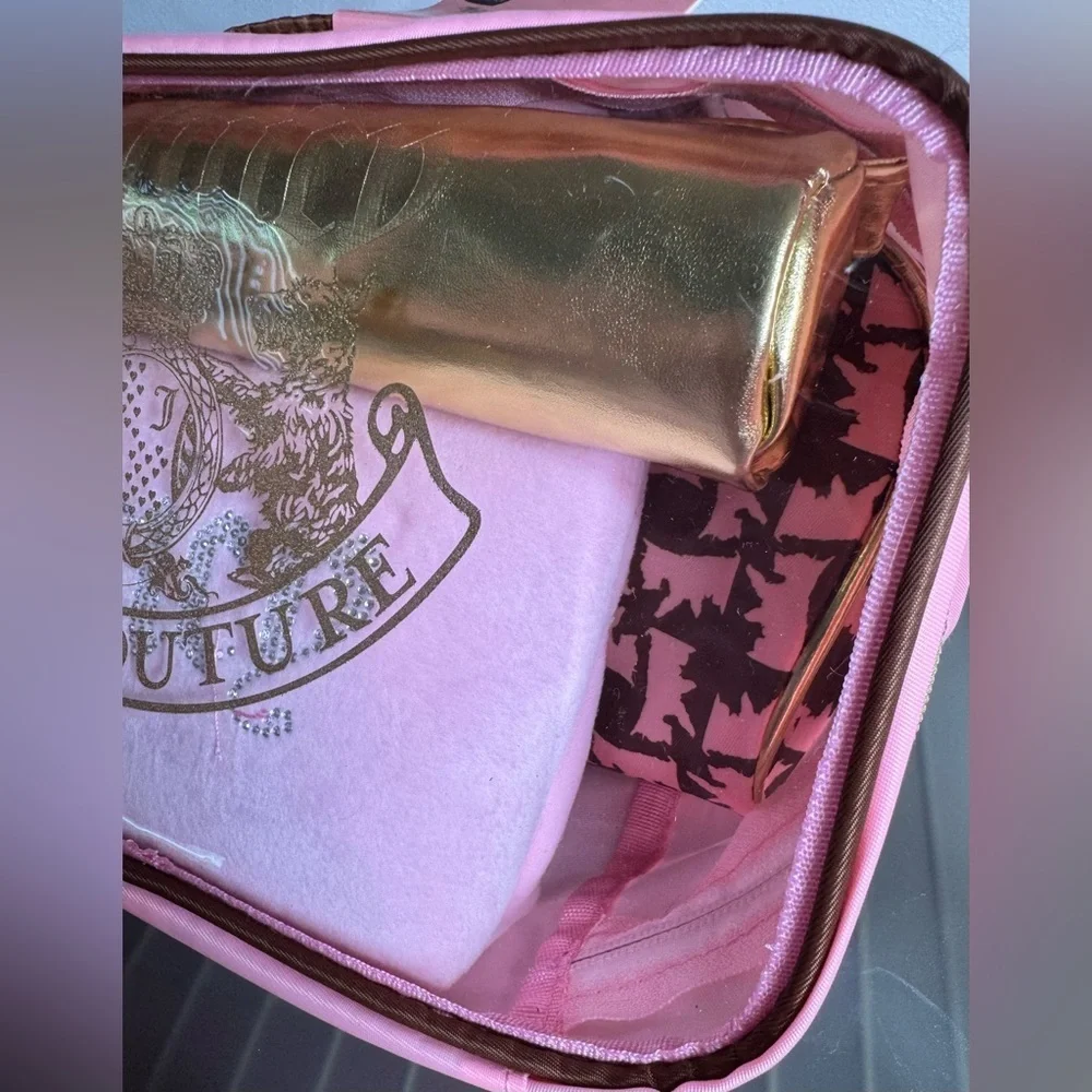 Juicy Couture Pink and Gold Compact travel Set cosmetic bags 4 count