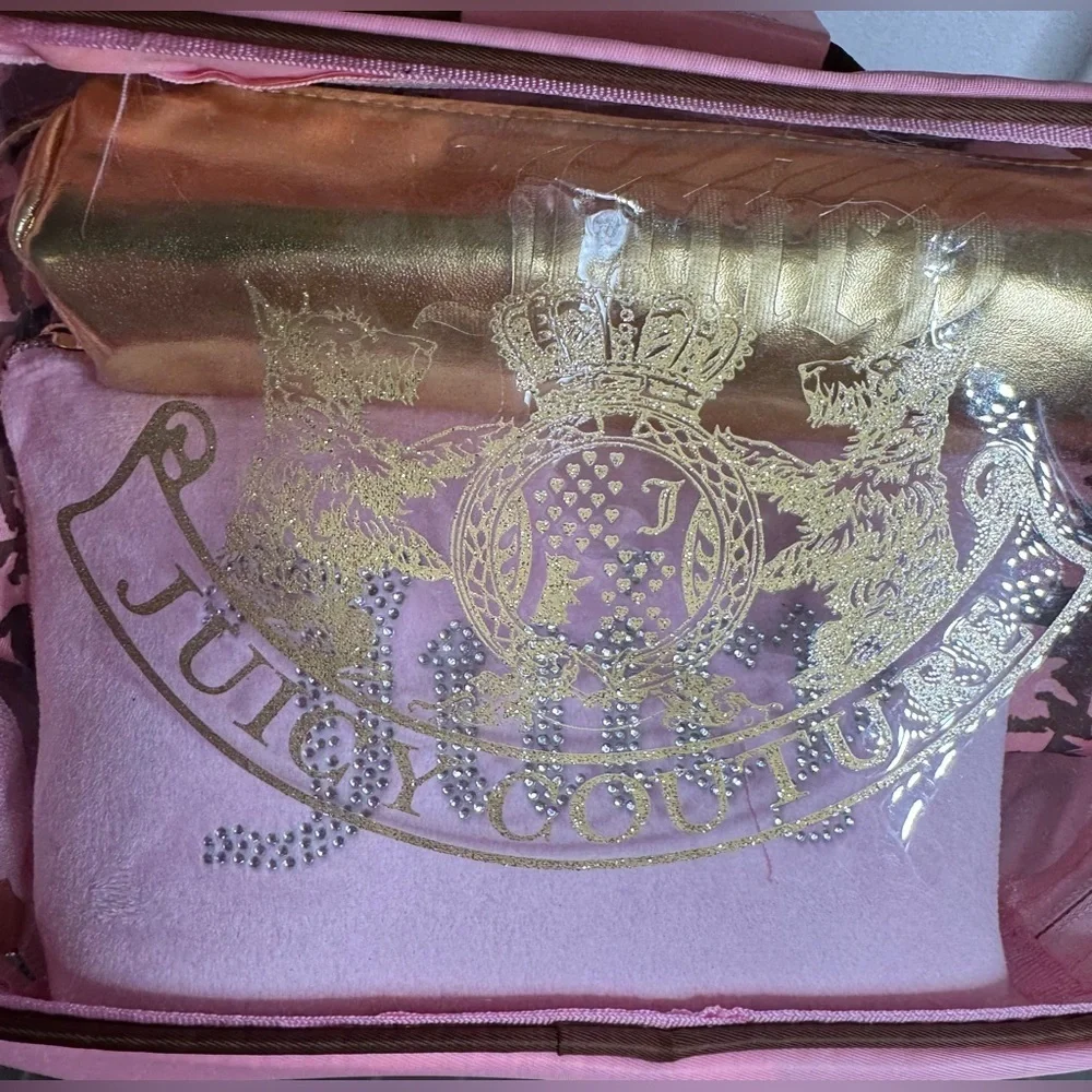 Juicy Couture Pink and Gold Compact travel Set cosmetic bags 4 count