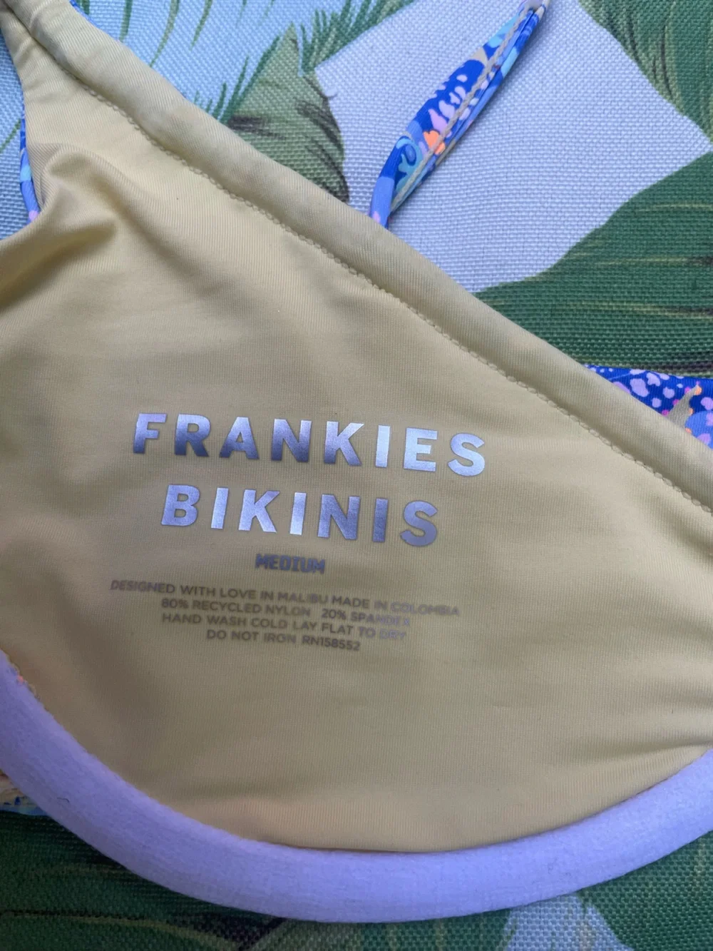 Frankies Bikinis sized details print