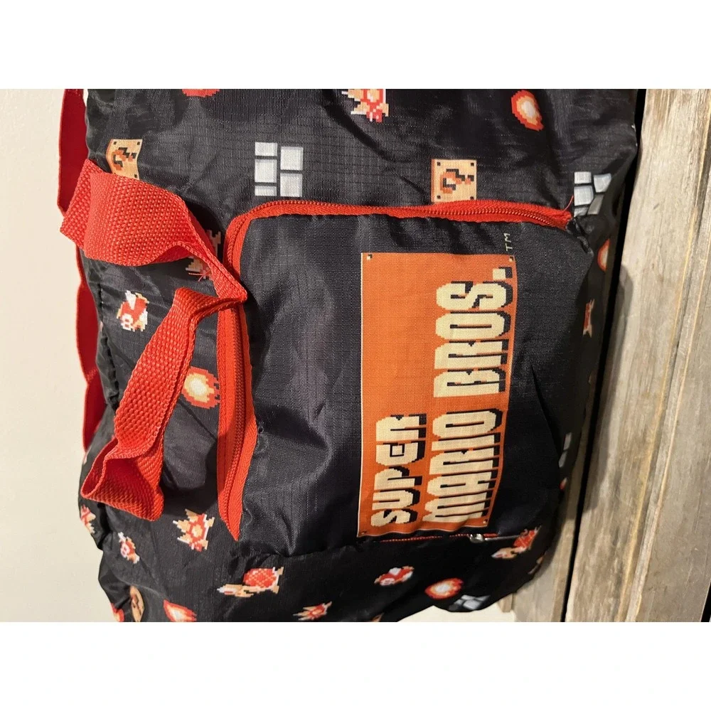 Nintendo Super Mario Bros Duffel Bag Travel Gym Black Red‎ CultureFly Shoulder