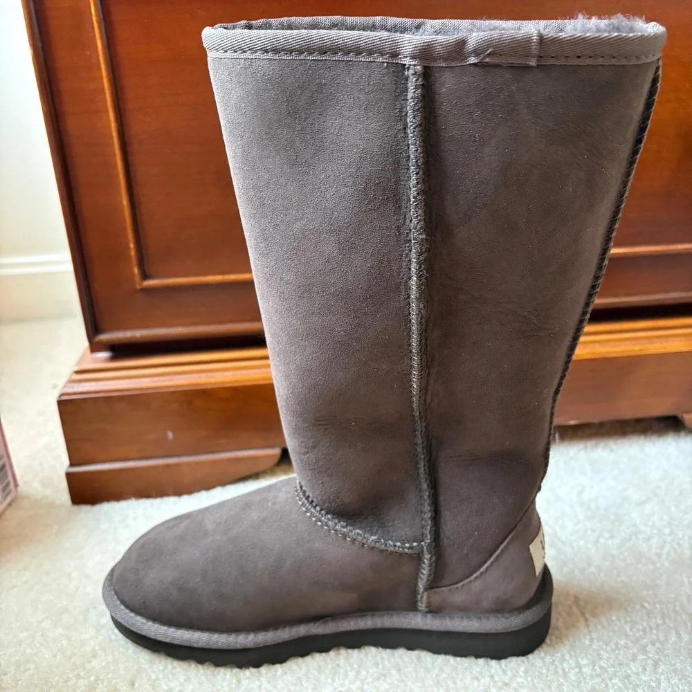 UGG new box