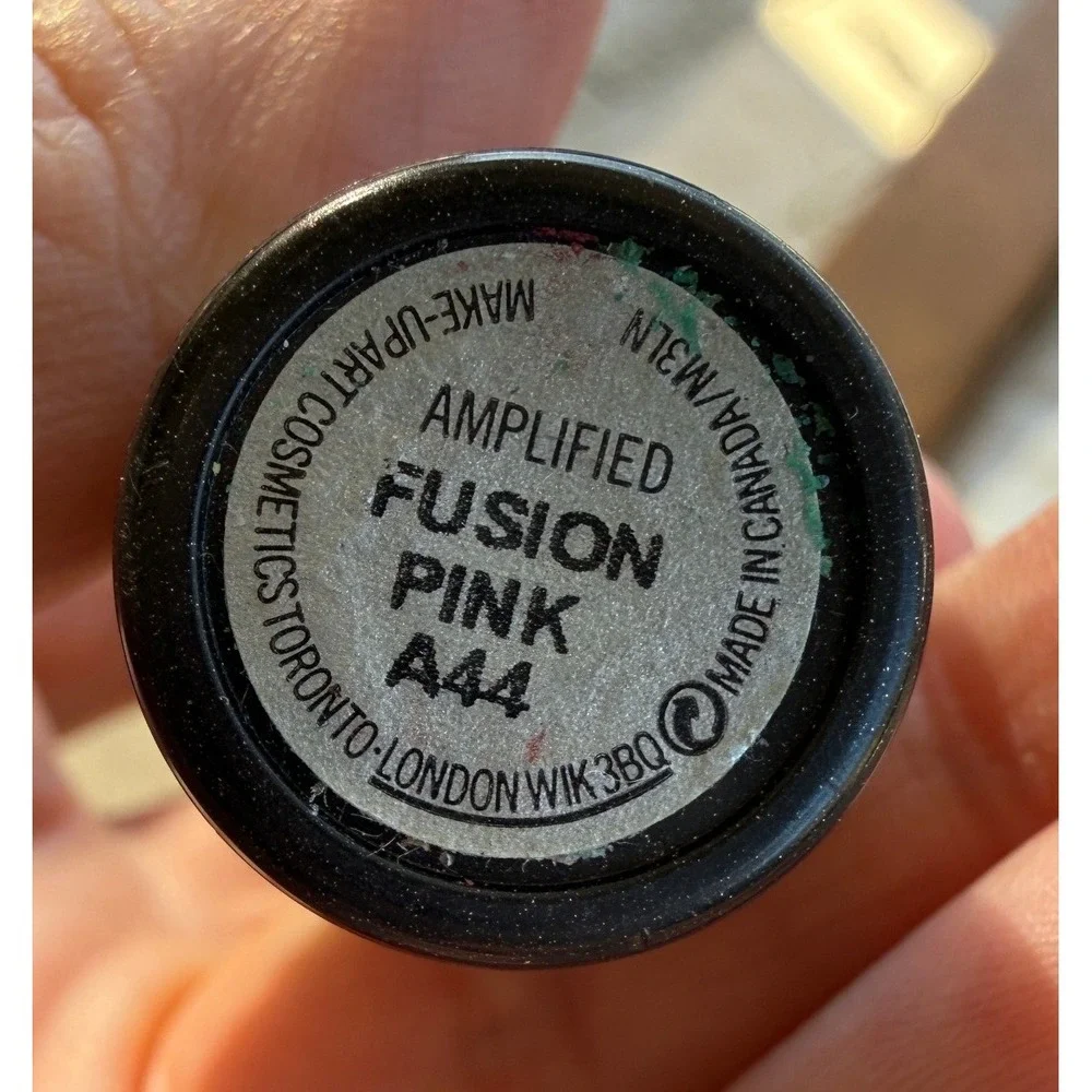 MAC Amplified Lipstick‎ Fusion Pink A44 Bright Fuchsia Creamy Finish 3g USED