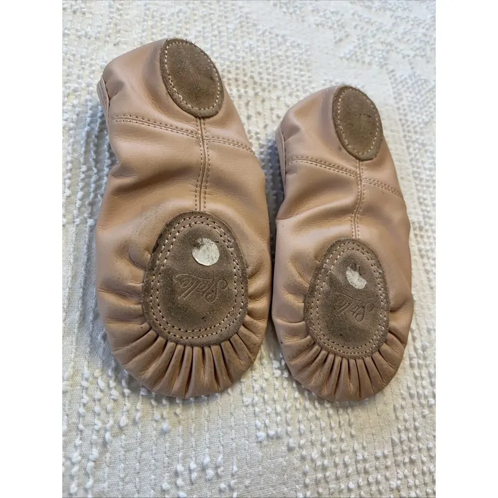 Stelle barely worn