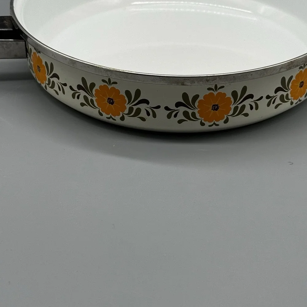 No Brand vintage enamel