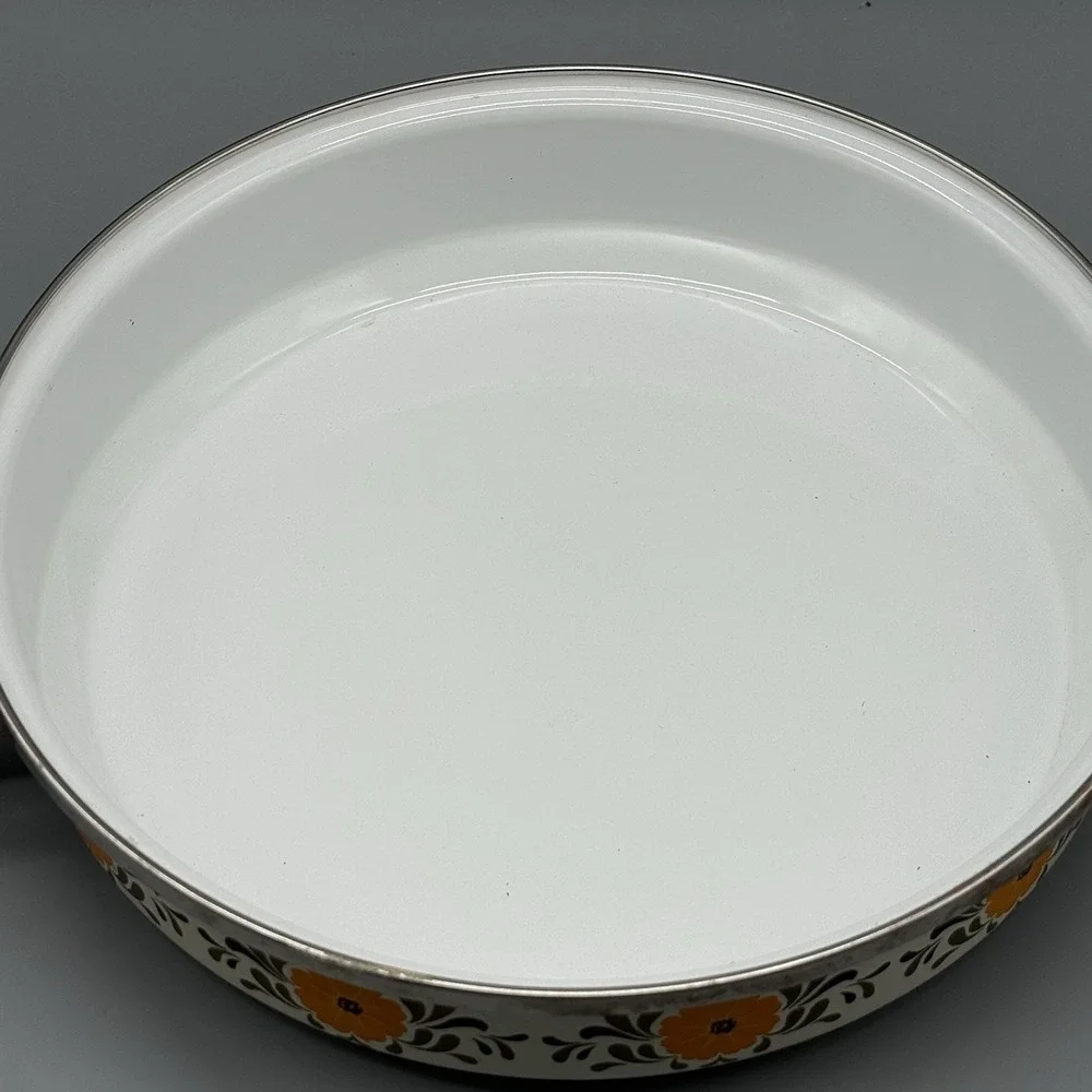 No Brand vintage enamel