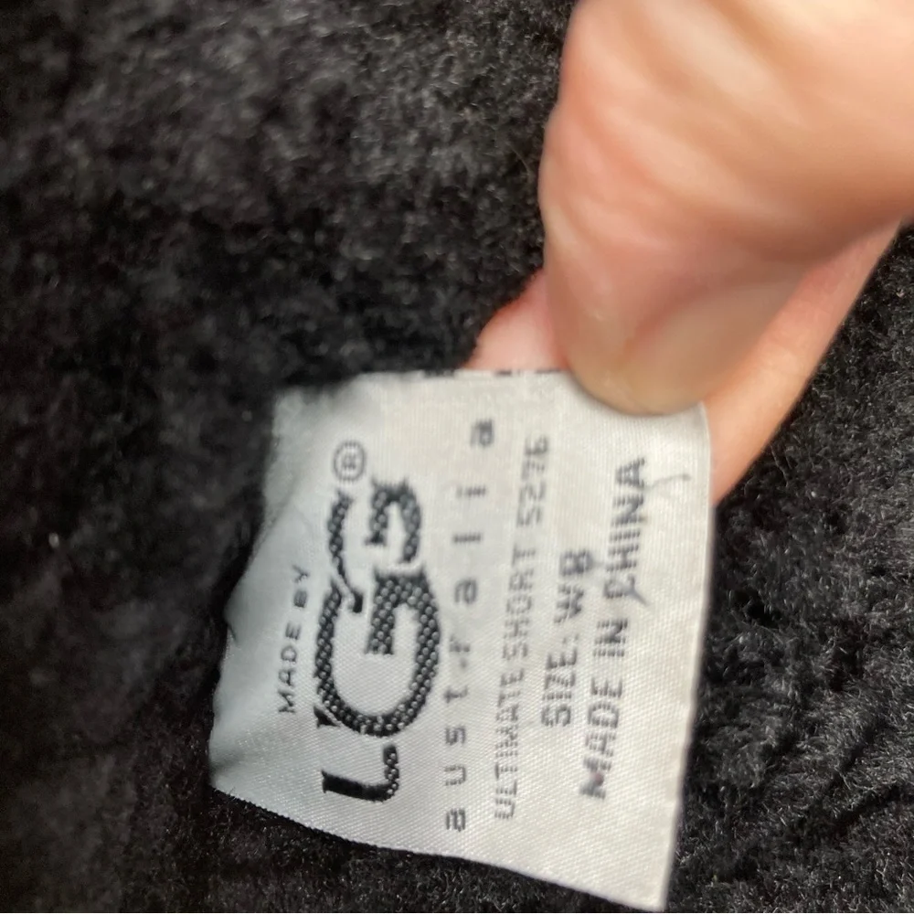 UGG ultimate short