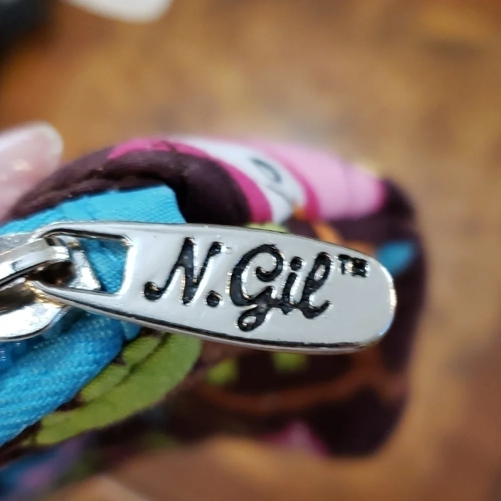 N. Gil gil make