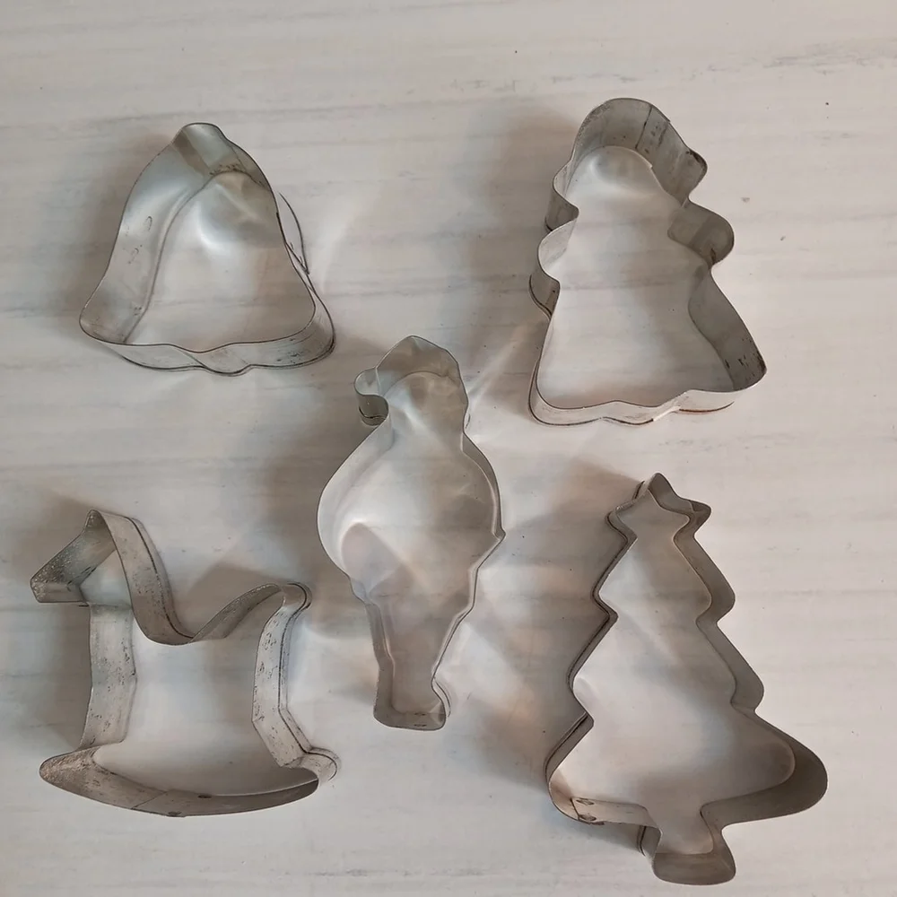Vintage Christmas Metal Cookie Cutters Set of 5
