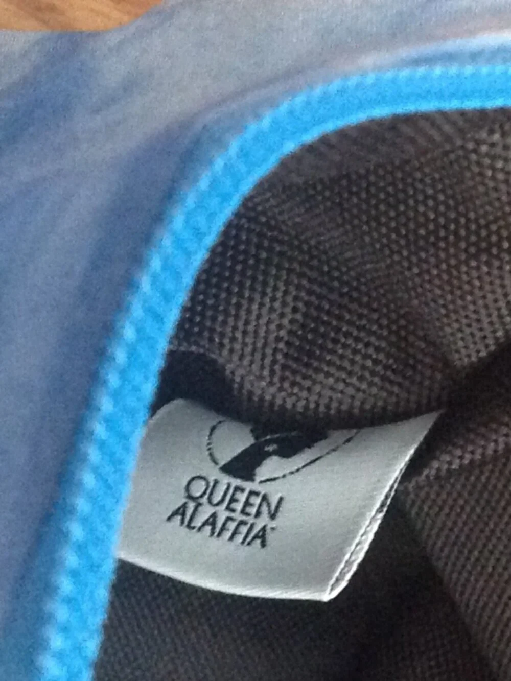 Queen Alaffia queen alaffia