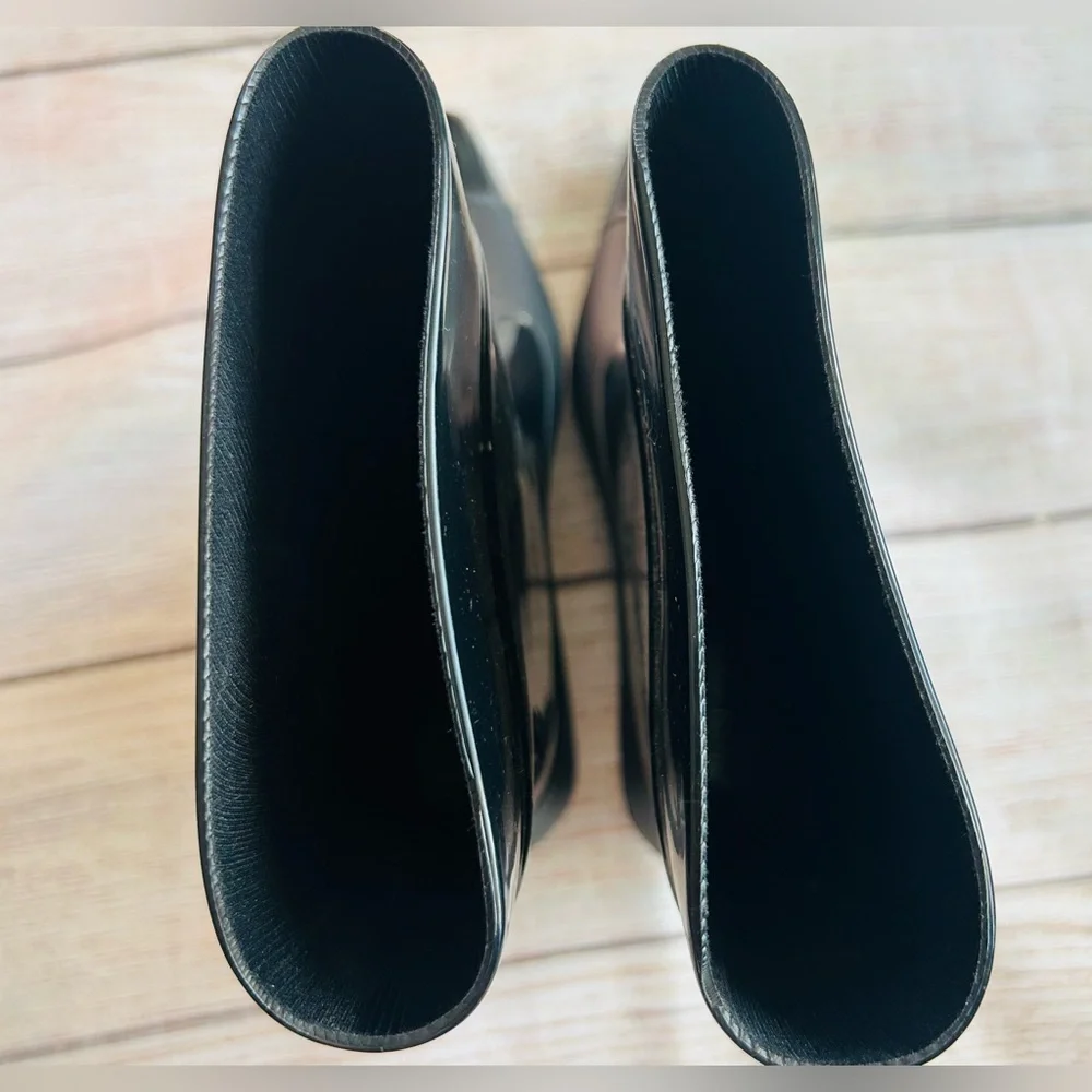Jeffrey Campbell sleek glossy