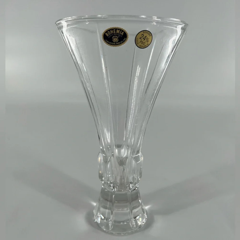 Vintage Bohemia Czech Republic Lead Crystal Vase‎