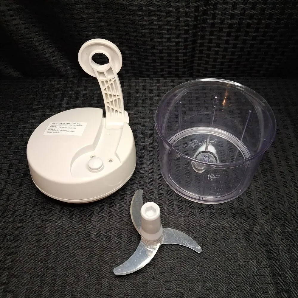 Pampered Chef Manual Food Processor #2581 3 Cup Hand Pull Chopper EUC!