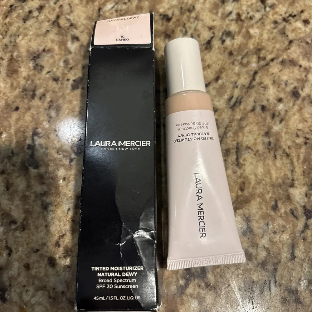 Laura Mercier Long Wear Tinted Moisturizer Natural Dewy 1 C cameo‎