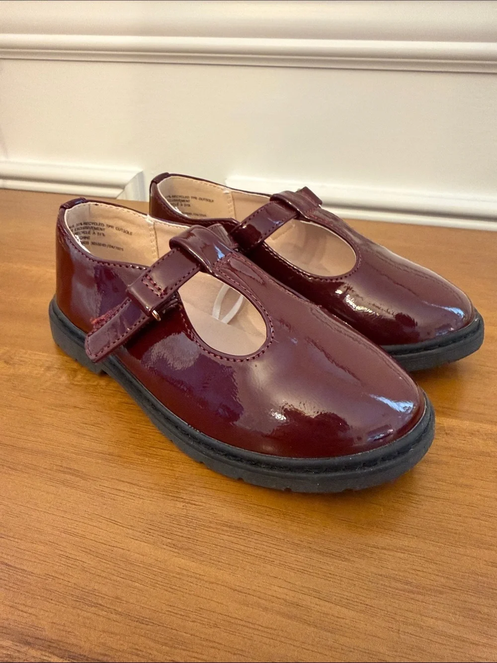 The Children’s Place - Mary Jane Shoes in Burgundy
