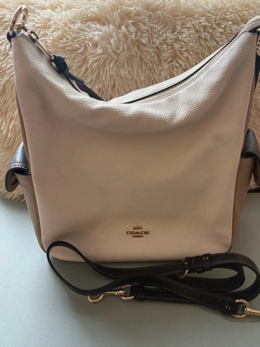 Coach elegant hobo