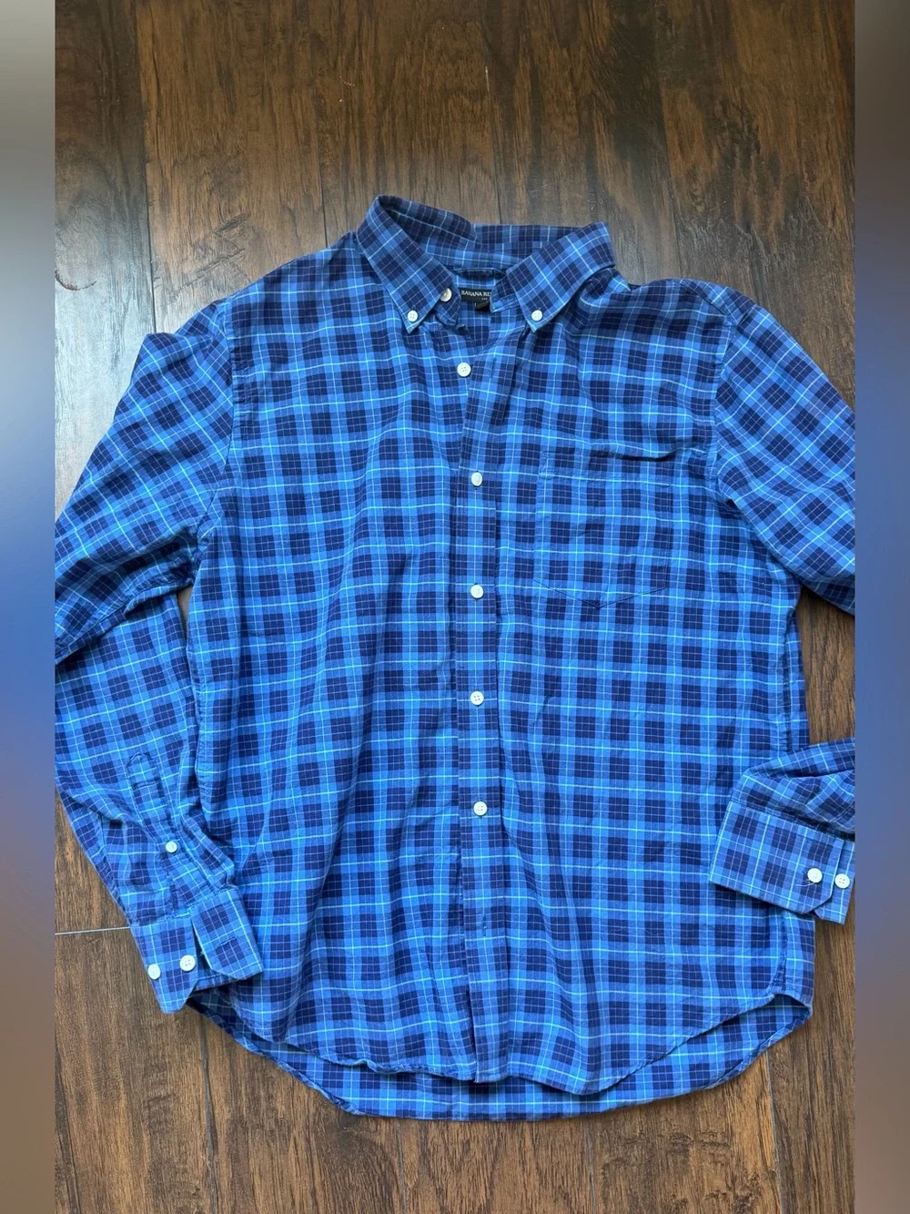 Banana Republic Men's Large Blue Plaid Button Down Collared Long Sleeve Shirt