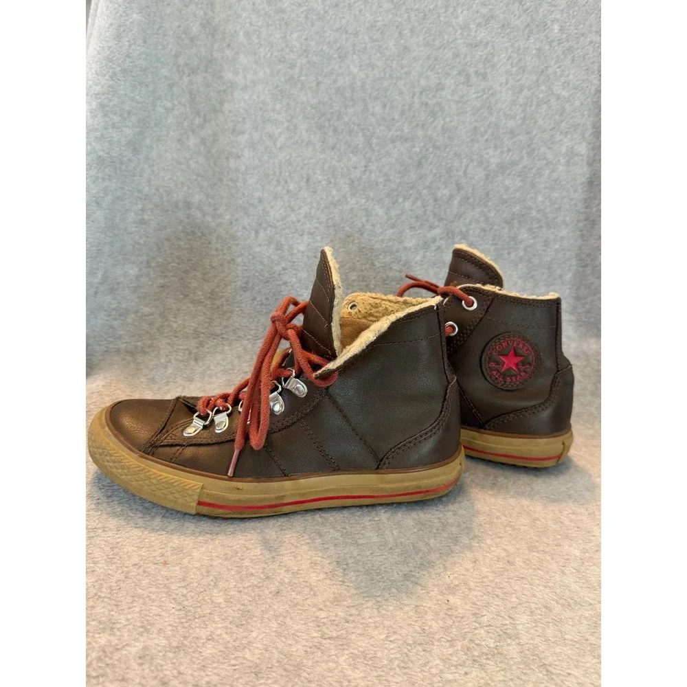 Converse purchasing wear similar