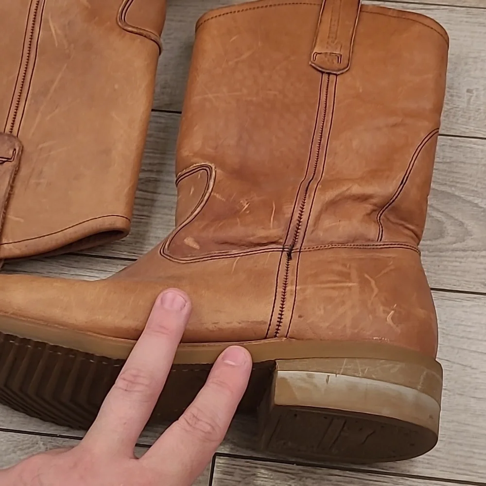 Wolverine tan brown