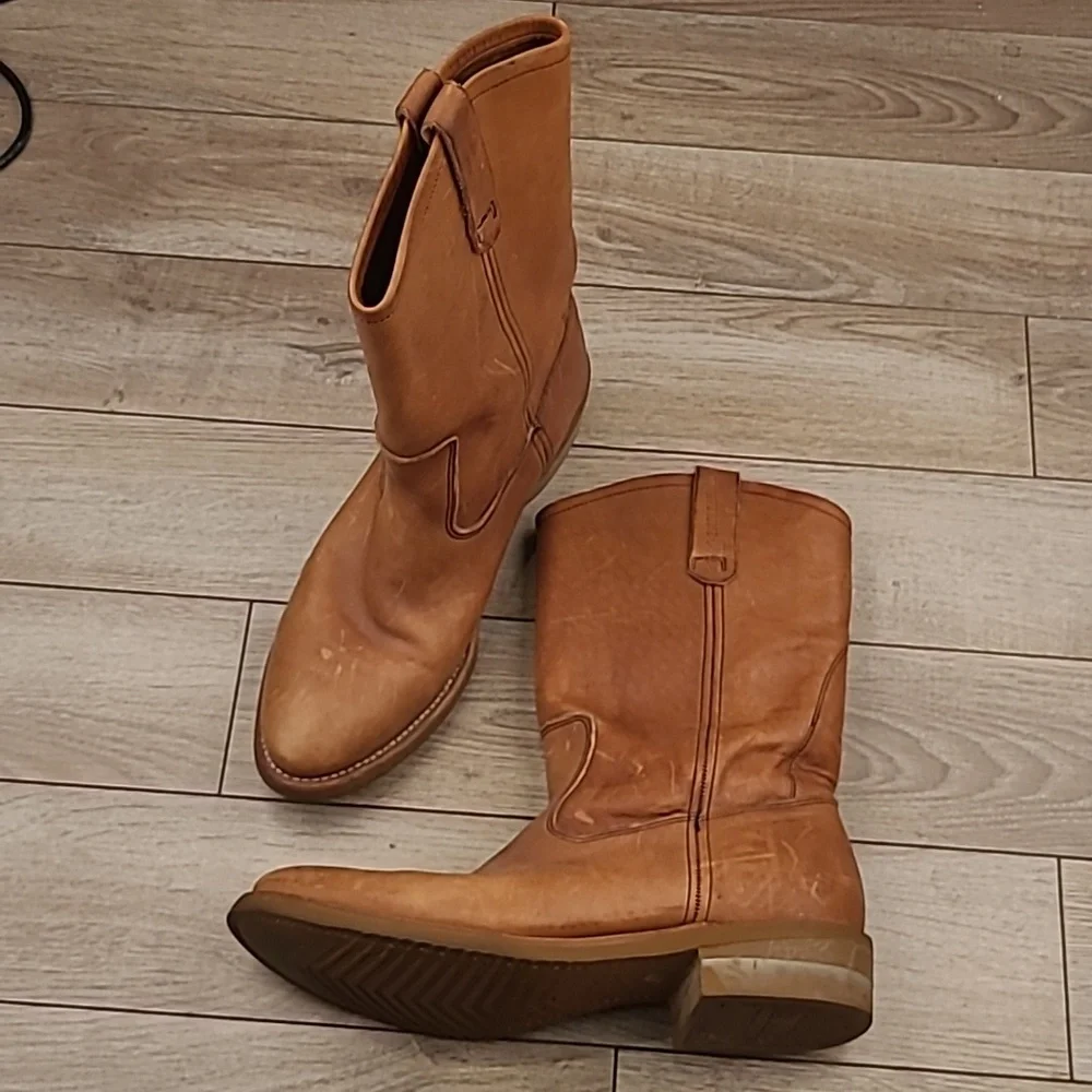 Wolverine tan brown