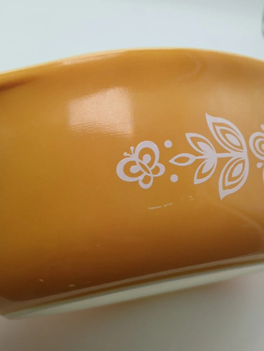 Pyrex Butterfly Gold/Peach & 043 Early American Brown Casserole Dish 1.5Qt