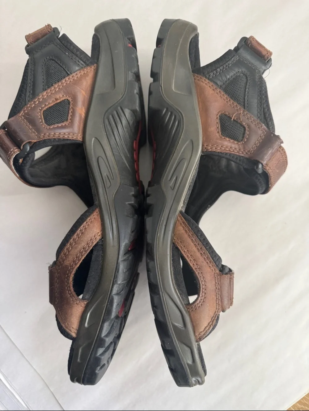 Ecco velcro closure