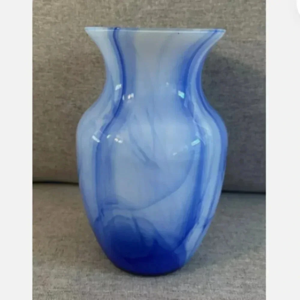 Indiana Glass beautiful hand