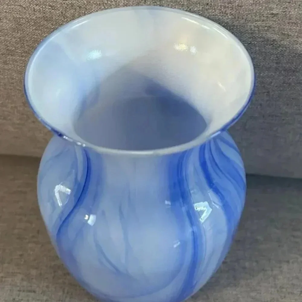 Indiana Glass beautiful hand
