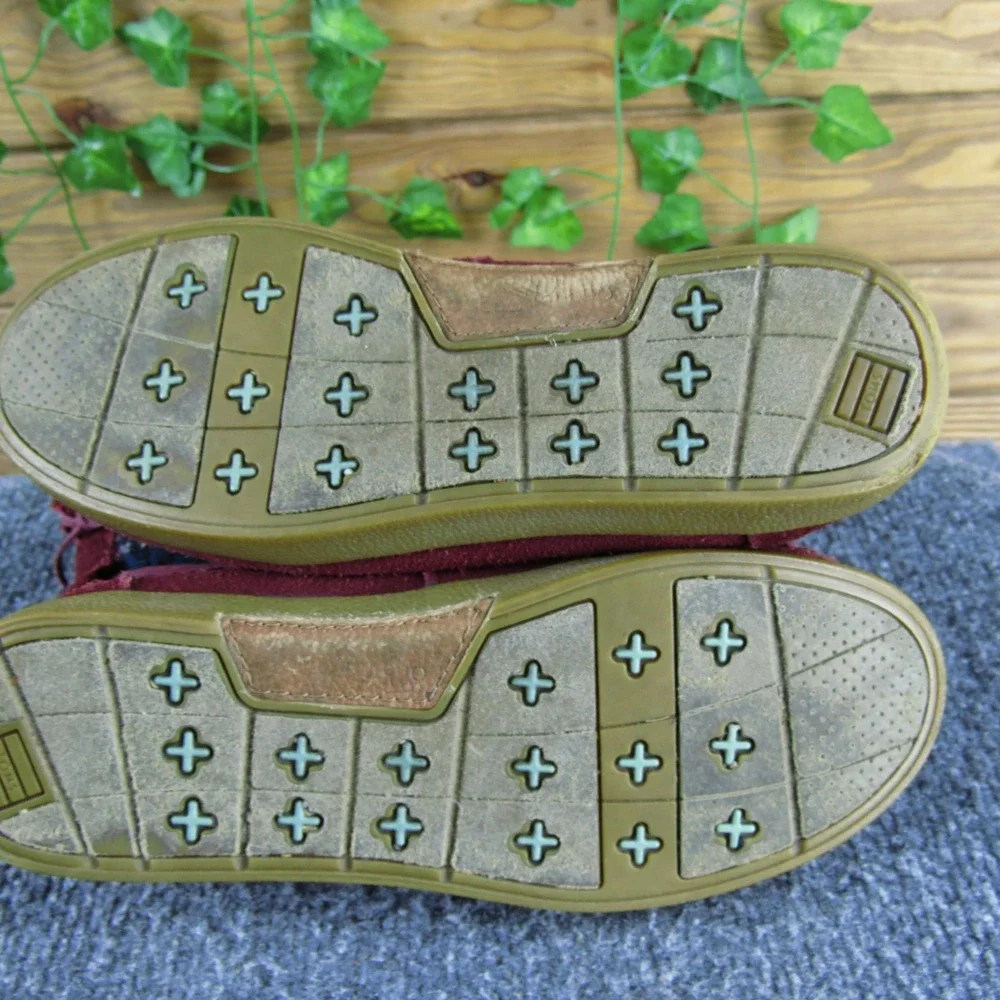 Toms add cozy