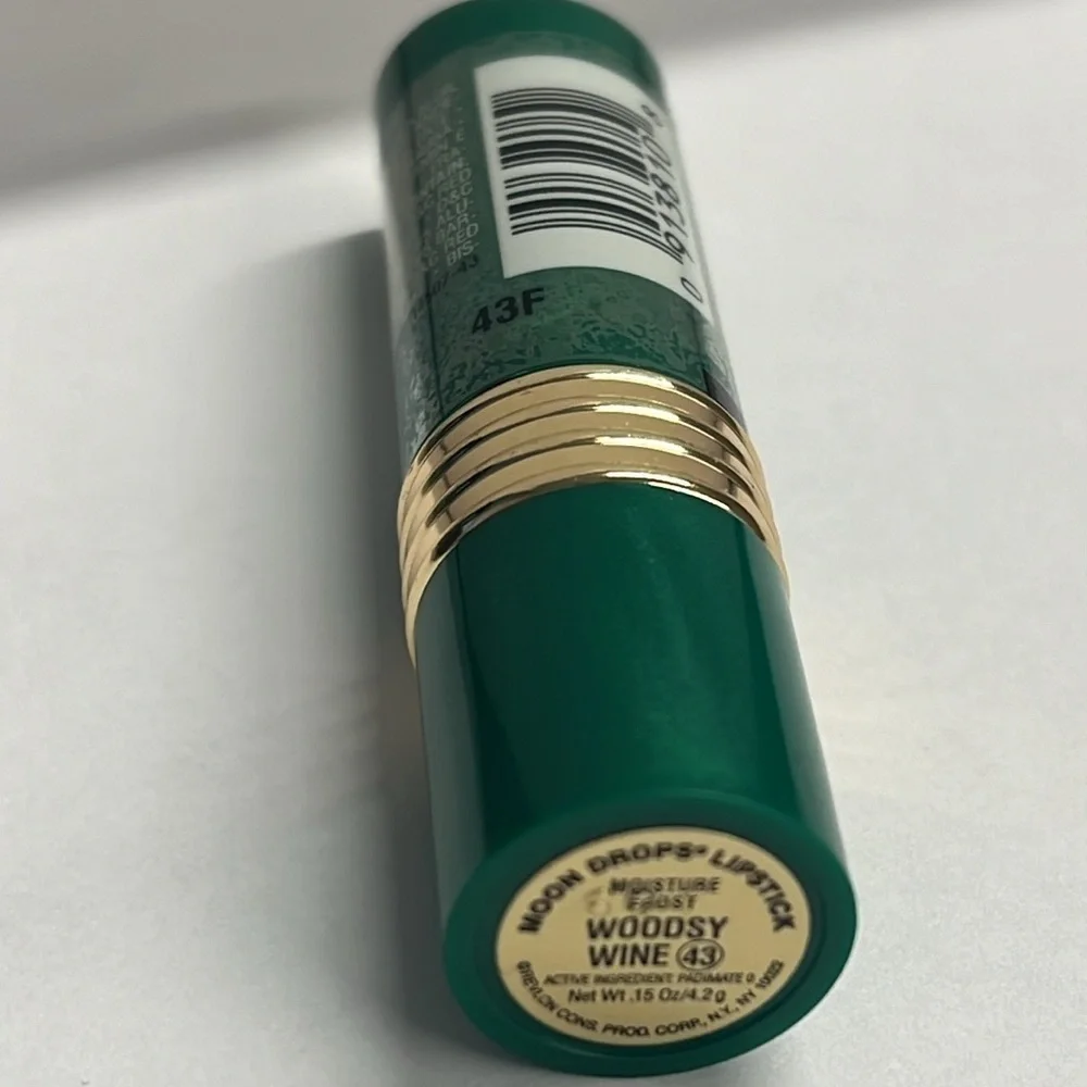 Revlon this woodsy