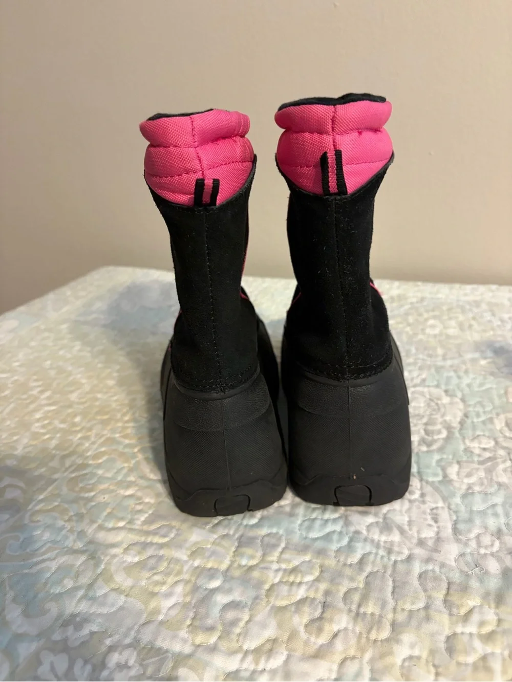 Sporto treaded weather stitching