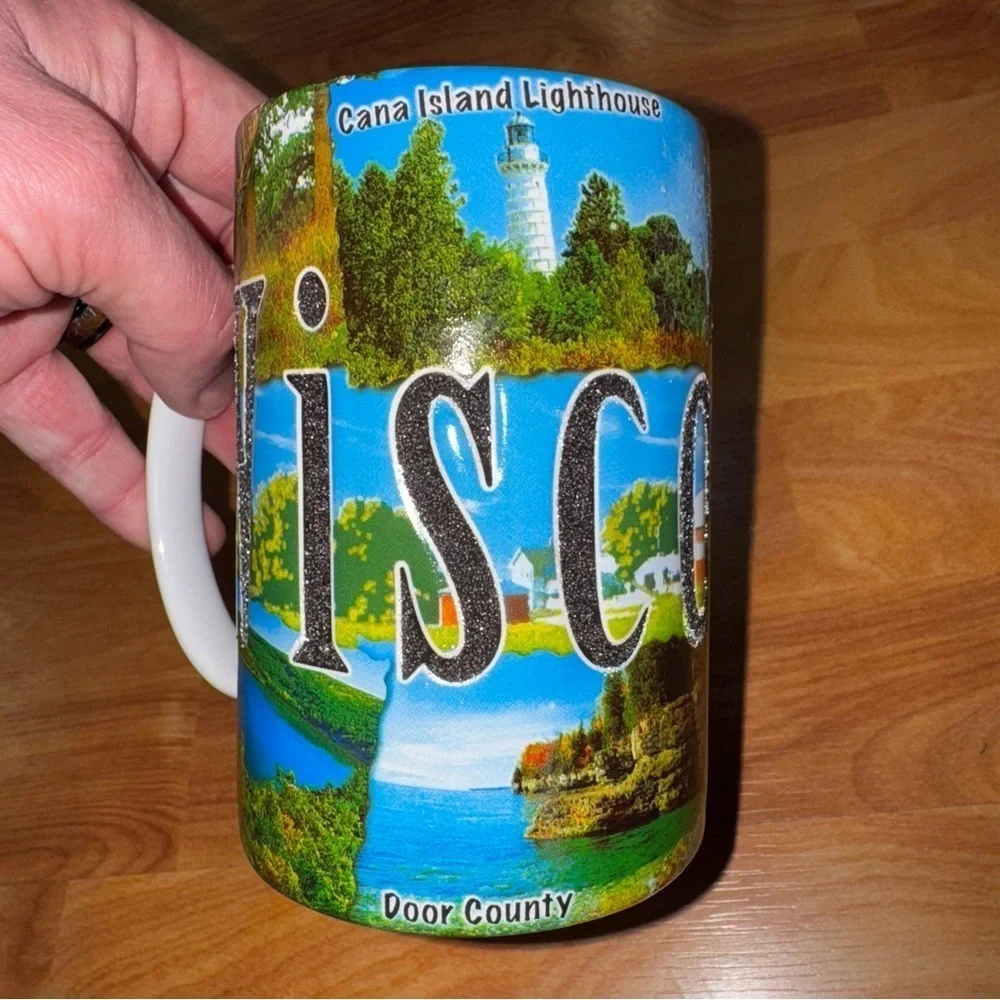Americaware Wisconsin 18 Oz Tall Color Etched Collage All Over Print Coffee Mug