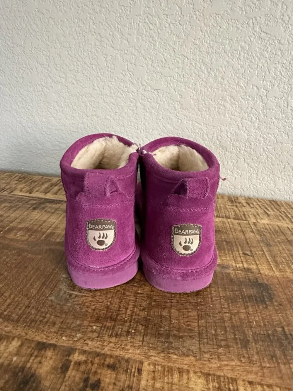 BearPaw shorty youth