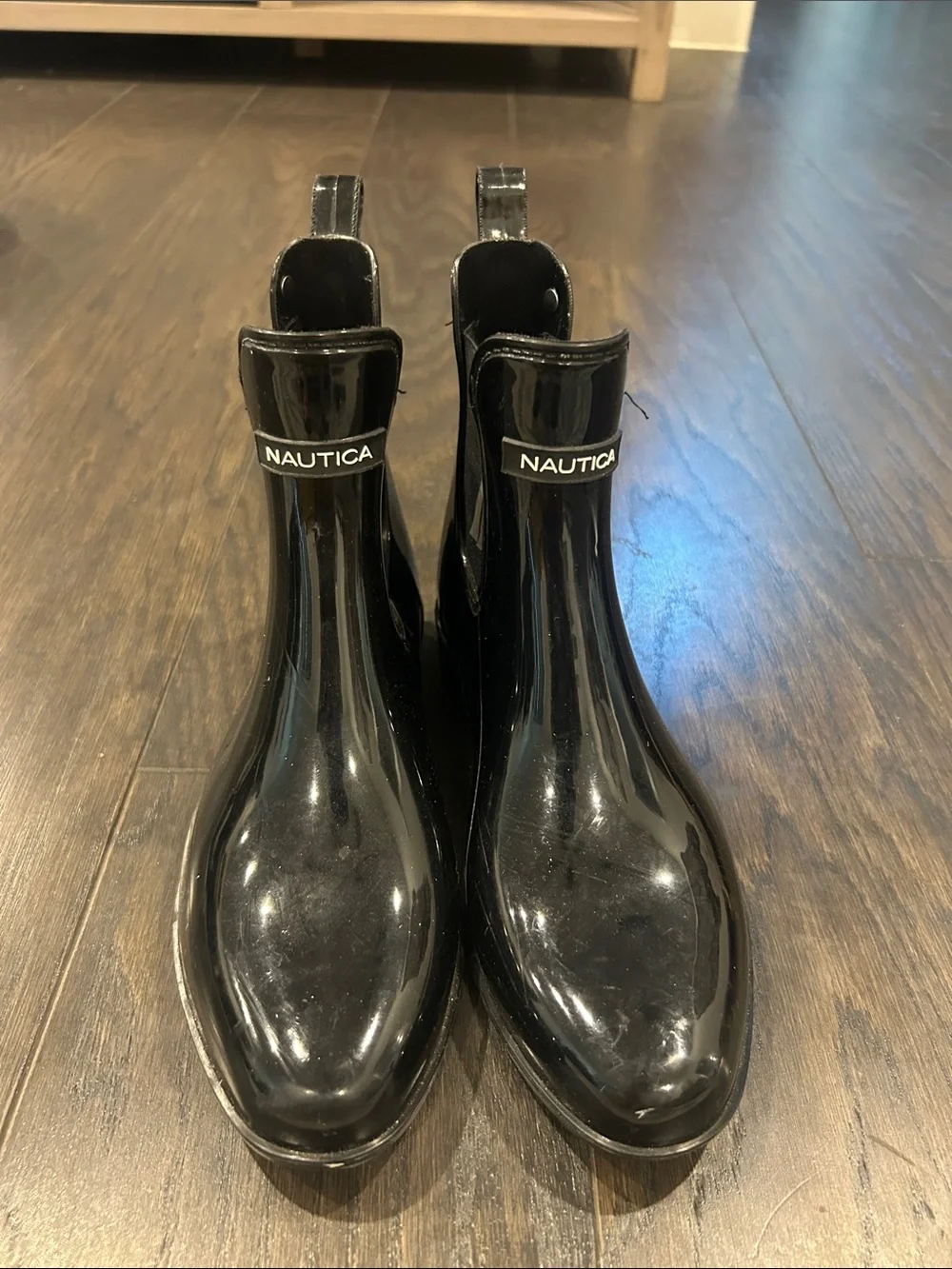 Nautica sleek glossy