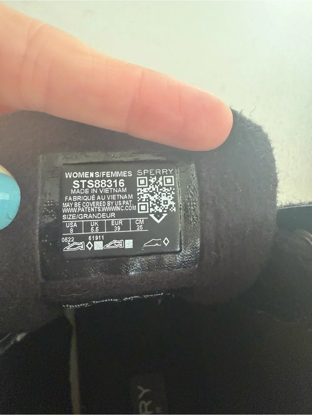 Sperry insulated off rubber