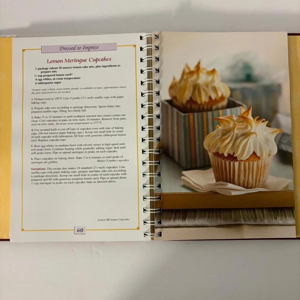Publications International bake delicious