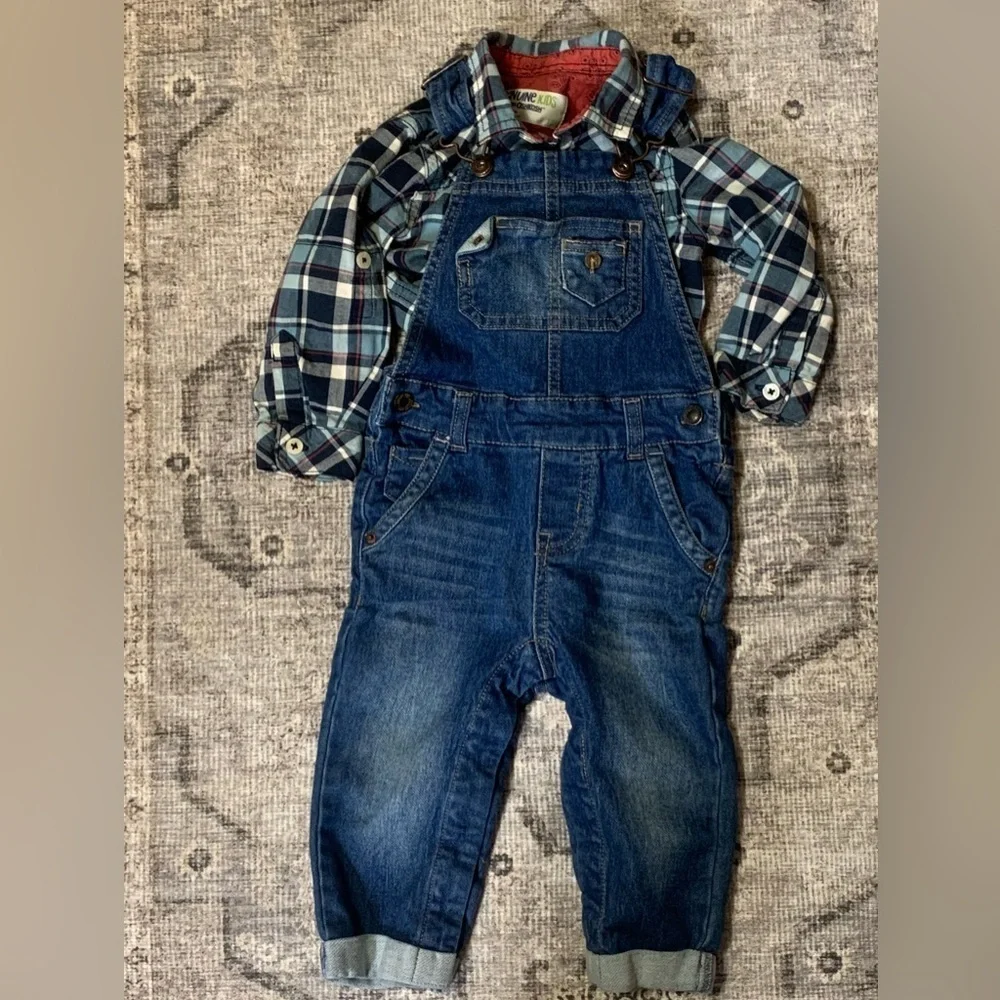 💙 Vintage 18M Denim Overalls & Plaid Shirt Set – Retro Baby Outfit 💙